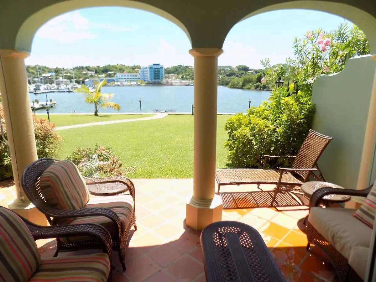 Prázdninový dům The Pelican #3 - Spacious 2 Bedroom 2,5 Bath Waterfront Townhome In The Heart Of Rodney Bay, Townhouse