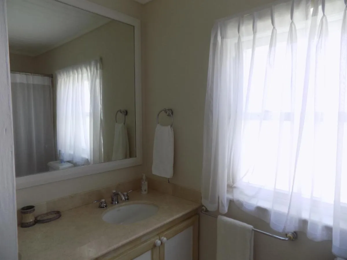 The Pelican #3 - Spacious 2 Bedroom 2,5 Bath Waterfront Townhome In The Heart Of Rodney Bay, Townhouse